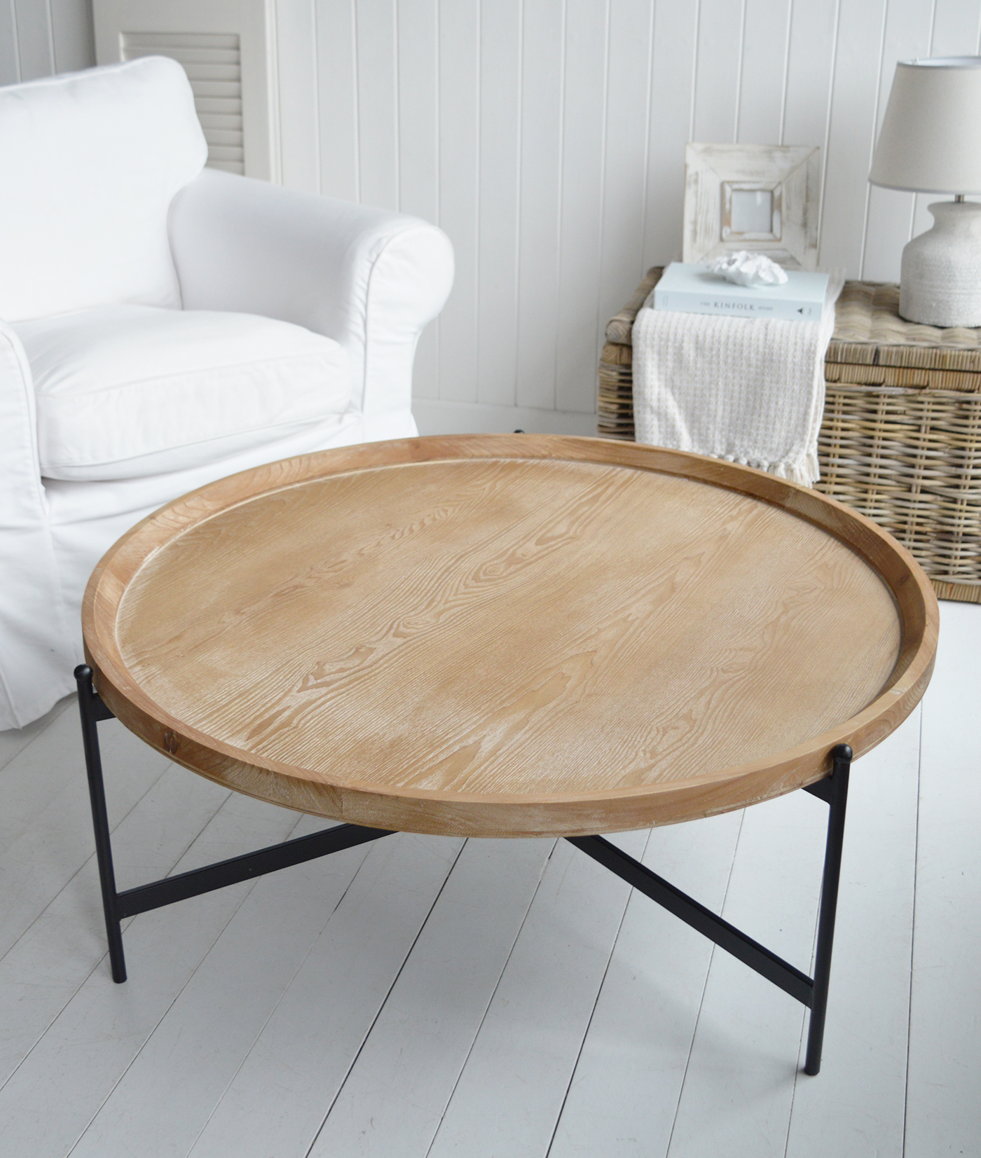 With its rustic yet polished design, this Salisbury coffee table is a must-have piece for anyone looking to create a warm, welcoming, and timelessly stylish home.