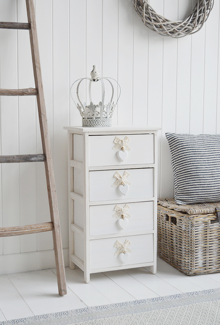 Newington Chest of drawers for New England white furniture for the hall, living room and bedroom