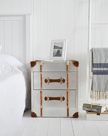 Manhattan vintage bedside table in brushed silver with drawers