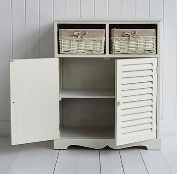 Hamptons cream bathroom cabinet