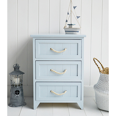 The Huntington Beach three drawer bathroom cabinet. The calming pale blue colour of this range alongside the white rope handles is reminiscent of deserted white sandy beaches.