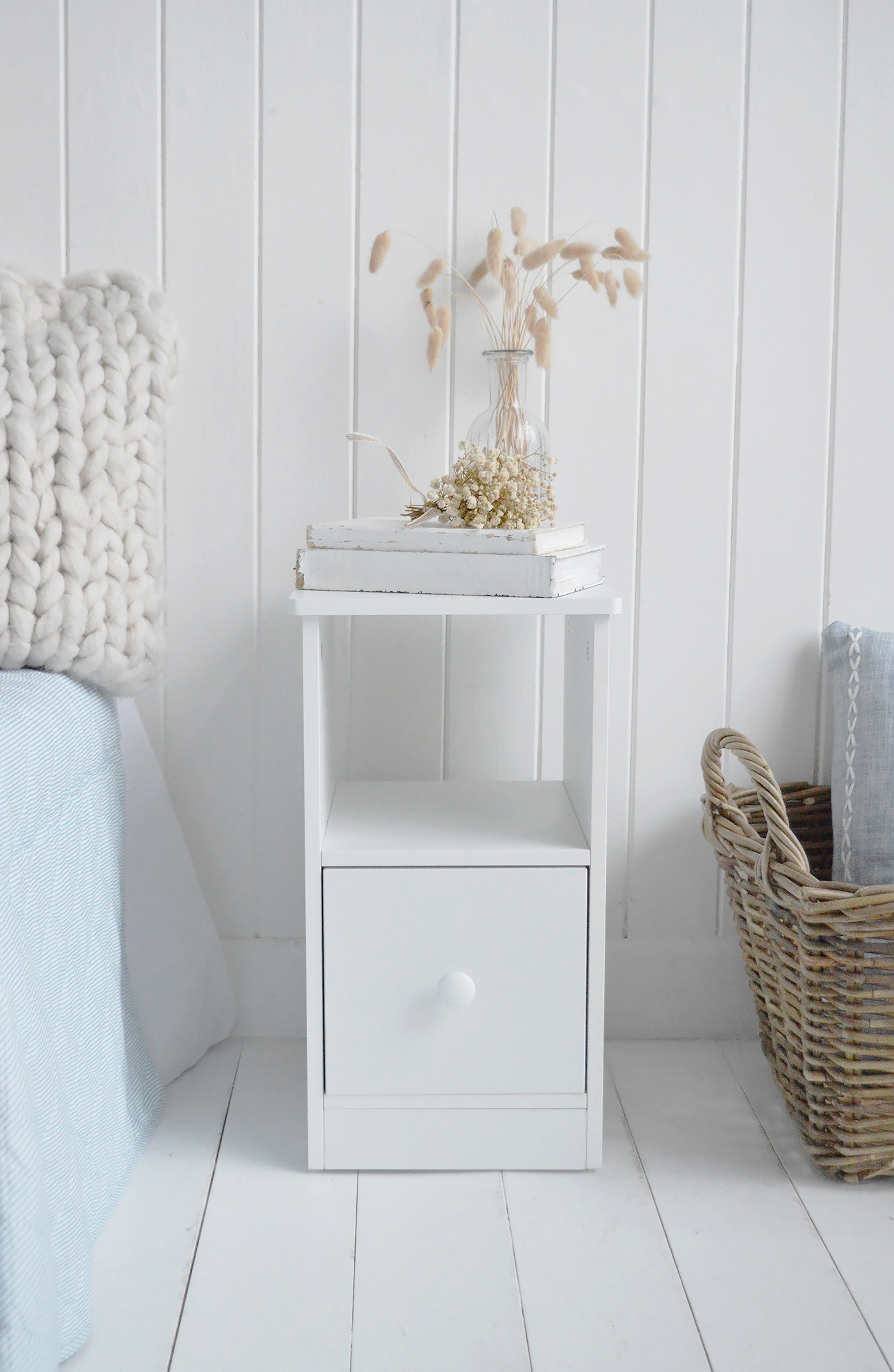 Available in one drawer or two drawer options, it offers flexible storage without bulk.